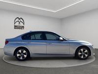 Usata BMW 320 Efficient Dynamics 163 CV (119 kW) 2016 Grigio / gray Berlina