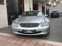 Usata Mercedes SL350 245 CV (180 kW) 2005 Argento Cabrio