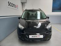 Usata Ford Tourneo Courier Titanium 95 CV (69 kW) 2017 Nero Monovolume