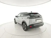 Usata Peugeot 2008 Allure 101 CV (74 kW) 2025 Argento SUV