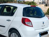 Usata Renault Clio III 68 CV (50 kW) 2010 Bianco Utilitaria