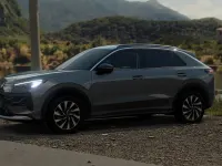 Nuova VW T-Roc Life 115 CV (84 kW) 2026 Wolf grey metallizzato nero SUV