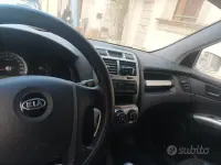Usata Kia Sportage 140 CV (102 kW) 2007 Grigio SUV