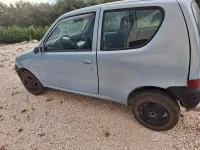 Usata Fiat 600 54 CV (39 kW) 2003 Bluazzurro Berlina