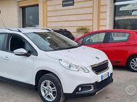 Usata Peugeot 2008 Active 82 CV (60 kW) 2015 Bianco SUV