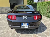 Usata Ford Mustang 320 CV (235 kW) 2012 Nero