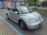 Usata VW New Beetle 101 CV (74 kW) 2006 Grigio Utilitaria