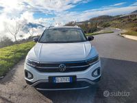 Usata VW T-Roc 116 CV (85 kW) 2023 Bianco SUV