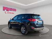Second-hand Toyota RAV4 Style 124 CP (91 kW) 2015 Negru SUV