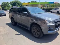 Usata Isuzu D-Max 163 CV (119 kW) 2021 Grigio Pick-up
