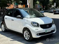 Usata Smart ForFour 71 CV (52 kW) 2018 Bianco Utilitaria
