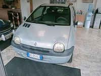 Usata Renault Twingo 58 CV (42 kW) 2006 Argento Utilitaria