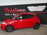 Usata Lancia Ypsilon Gold 69 CV (50 kW) 2018 Rosso Utilitaria