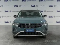 Usata VW T-Roc Life 150 CV (110 kW) 2025 Petroleum blue / tetto nero pa SUV