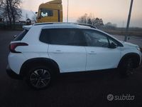 Usata Peugeot 2008 Allure 120 CV (88 kW) 2018 Bianco SUV