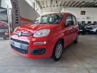 Usata Fiat Panda Lounge 69 CV (50 kW) 2020 Rosso Utilitaria