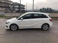Usata Mercedes B180 109 CV (80 kW) 2017 Bianco Utilitaria