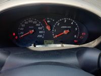 Usata Nissan Micra 2004 Rosso Utilitaria