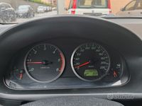 Usata Mazda 2 68 CV (50 kW) 2004 Grigio Utilitaria