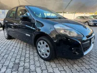 Usata Renault Clio II Dynamique 75 CV (55 kW) 2009 Other Berlina