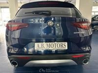 Usata Alfa Romeo Stelvio Super 160 CV (117 kW) 2021 Blu/azzurro SUV
