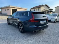 Usata Volvo V60 Inscription 190 CV (139 kW) 2018 Blu Station wagon