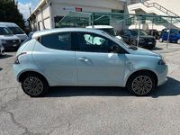 Usata Lancia Ypsilon Gold 69 CV (50 kW) 2024 Blu Utilitaria