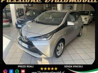 Usata Toyota Aygo X-clusiv 69 CV (50 kW) 2018 Argento Utilitaria