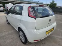Usata Fiat Punto Easy 105 CV (77 kW) 2012 Bianco Utilitaria