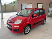 Usata Fiat Panda Lounge 95 CV (69 kW) 2017 Rosso Utilitaria