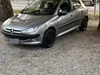 Usata Peugeot 206 68 CV (50 kW) 2002 Grigio Berlina