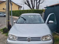 Begagnad VW Golf IV 105 HK (77 kW) 2002 Grå Halvkombi