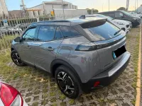 Usata Peugeot 2008 Allure 102 CV (75 kW) 2023 Grigio SUV