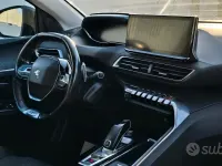 Usata Peugeot 3008 Allure 131 CV (96 kW) 2022 Grigio SUV