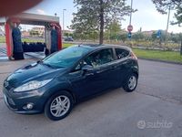 Usata Ford Fiesta 80 CV (58 kW) 2010 Blu Utilitaria