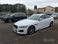 Usata Jaguar XE R-Sport 180 CV (132 kW) 2015 Bianco Berlina