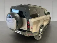 Usata Land Rover Defender SE 200 CV (147 kW) 2023 Lantau bronze SUV