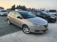 Usata Lancia Delta 120 CV (88 kW) 2009 Beige Utilitaria