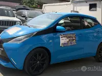 Usata Toyota Aygo 69 CV (50 kW) 2016 Bluazzurro Utilitaria