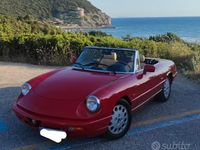 Usata Alfa Romeo Spider 117 CV (86 kW) 1992 Rosso Cabrio