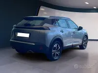 Usata Peugeot 2008 Active 131 CV (96 kW) 2020 Grigio SUV