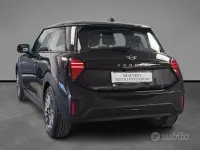 Usata Mini Cooper Essential 156 CV (114 kW) 2024 Nero / pastello Utilitaria
