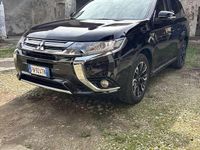 Usata Mitsubishi Outlander P-HEV Instyle 121 CV (88 kW) 2018 SUV