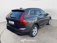 Usata Volvo XC60 Momentum 197 CV (144 kW) 2021 Grigio scuro SUV