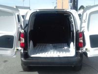 Usata Fiat Doblò 110 CV (80 kW) 2024 Bianco Monovolume