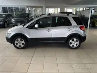 Usata Fiat Sedici Emotion 107 CV (78 kW) 2006 Grigio SUV