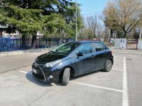 usata Toyota Yaris 1.0i 16V cat 5 porte