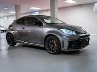 Usata Toyota Yaris 280 CV (205 kW) 2024 Grigio scuro metallizzato Utilitaria