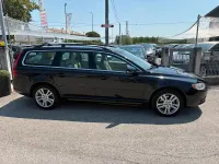 Usata Volvo V70 Momentum 163 CV (119 kW) 2011 Nero Station wagon