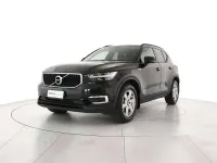 Usata Volvo XC40 Momentum 150 CV (110 kW) 2020 Nero SUV
